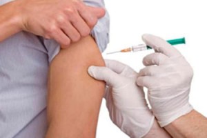 Стоит ли делать прививку от гриппа: «за» и «против»